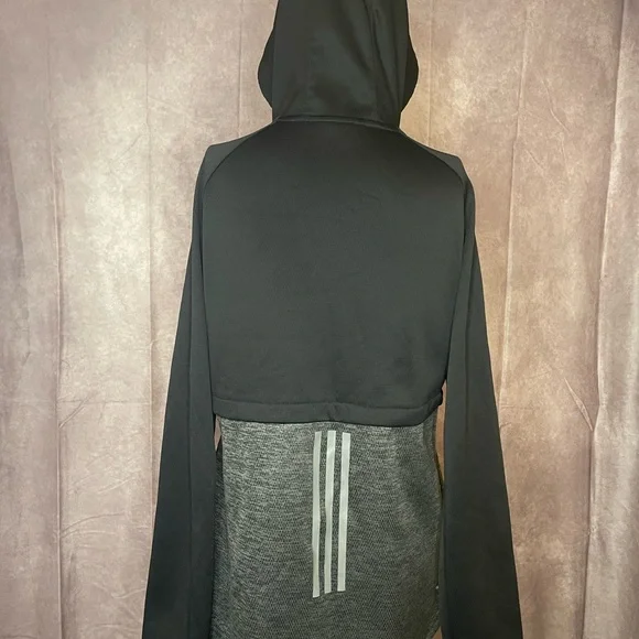 Adidas - Picture 3 of 4